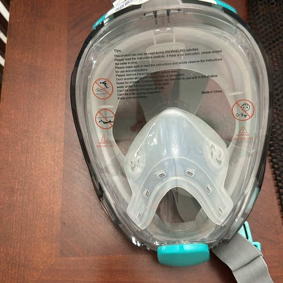 Full face snorkeling mask - Picture 2 of 3